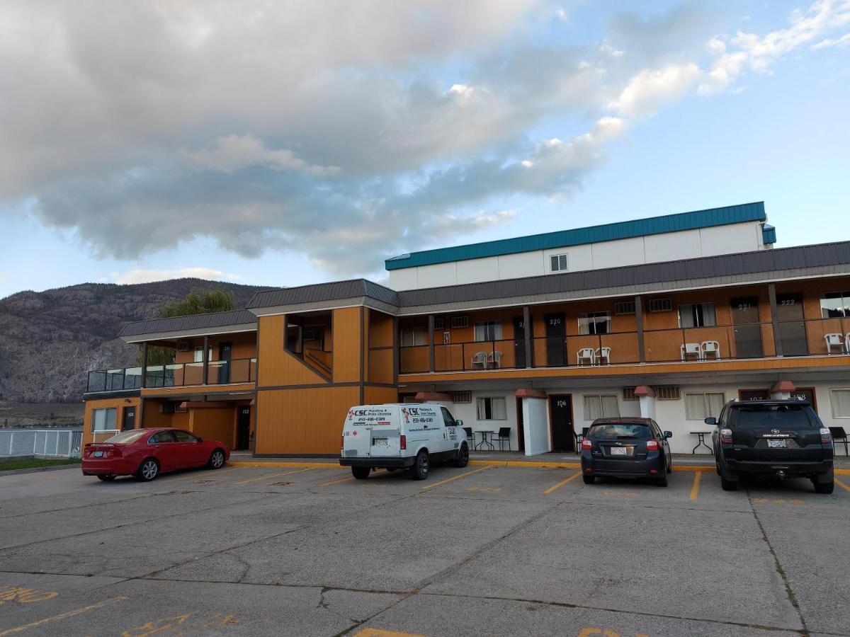 Richter Pass Beach Resort Osoyoos Exterior foto