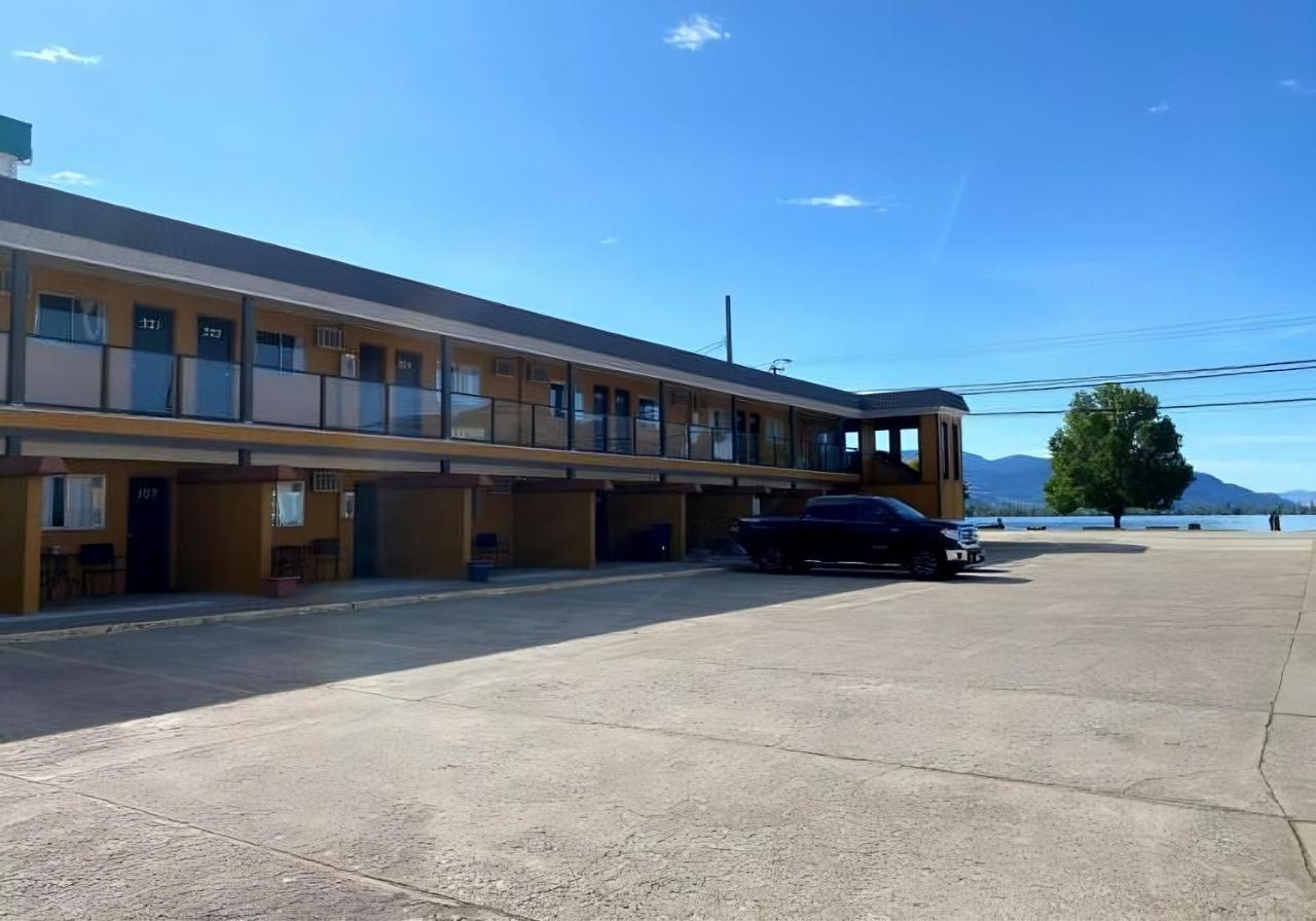 Richter Pass Beach Resort Osoyoos Exterior foto